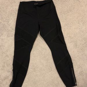 Athleta High Waisted Black Leggings w/ Rib Detail